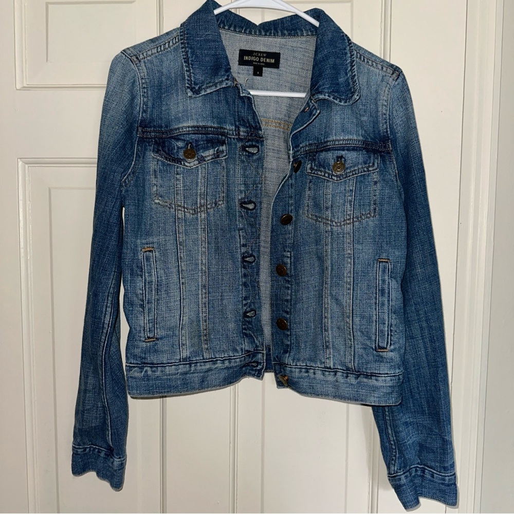 J Crew Indigo Denim Jacket Womens Small Blue Jean Medium Wash Distressed Trucker